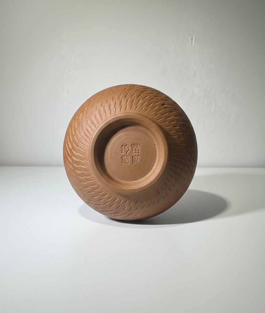 Jump-cutting Carving Teacup